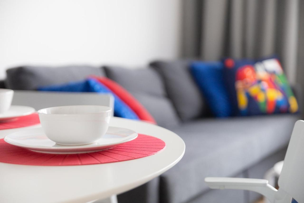 Beautiful 2 Rooms Flat With Balcony Warschau Buitenkant foto