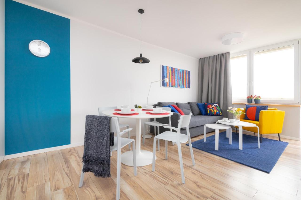 Beautiful 2 Rooms Flat With Balcony Warschau Buitenkant foto