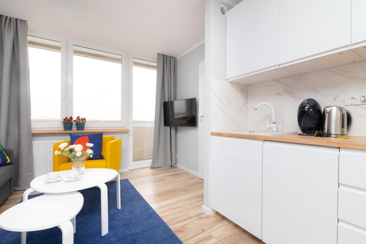 Beautiful 2 Rooms Flat With Balcony Warschau Buitenkant foto